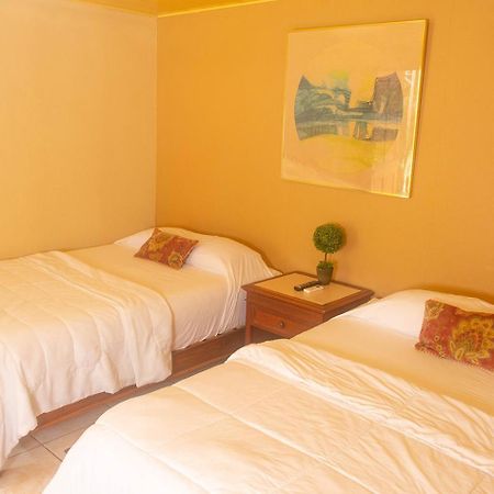 Hotel Del Bosque Rio Cuarto Bagian luar foto